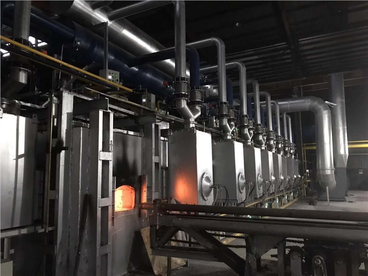 新疆:蓄热式天然气轧钢加热炉工程项目现场。