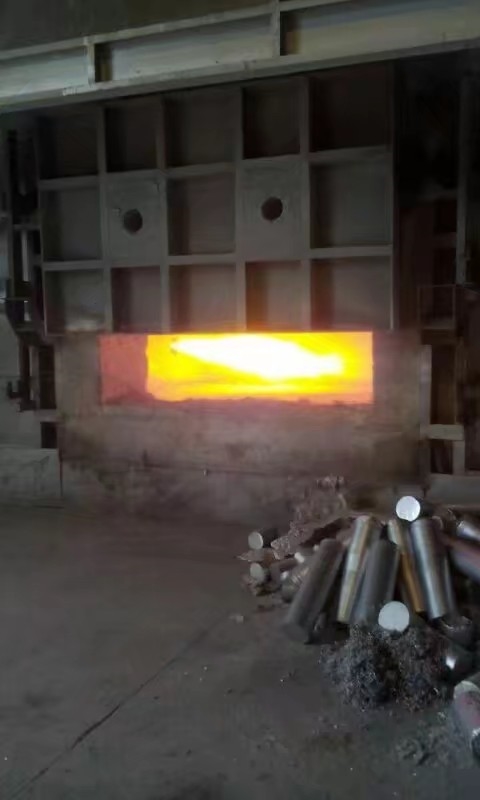 柴油重油熔铝炉烧嘴：火焰长 有刚性 废铝熔化速度快